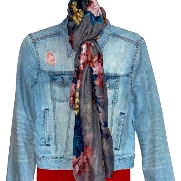 Caracol Flower Power oversized Scarf - Picture 8 of 9